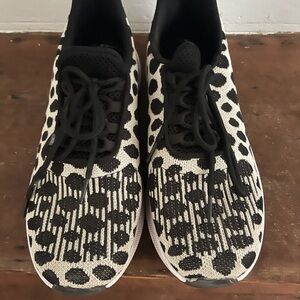Black and White Women's Sneakers